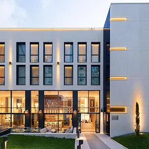 Yac Paris Clichy, A Member Of Radisson Individuals Hotel